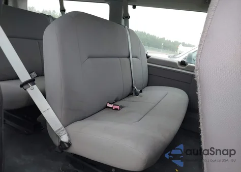 2008 Ford Econoline E150 Wagon z USA, uszkodzony, nr VIN 1FMNE11W88DA72984